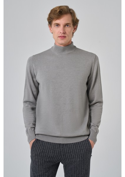 Erkek Gri Basic Yarım Balıkçı Yaka Dynamic Fit Rahat Kesim Triko modelleri