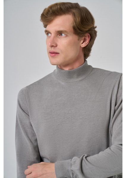 Erkek Gri Basic Yarım Balıkçı Yaka Dynamic Fit Rahat Kesim Triko fırsatları
