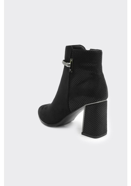 Kalın Topuklu Fermuarlı Taş Aksesuarlı Kadın Bot modelleri