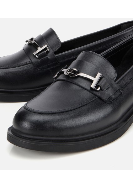 01AYH314390A100 KADIN Deri Siyah Tokalı Klasik Loafer modelleri