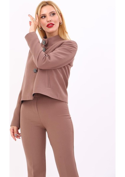 Oval Dik Yaka Kısa Ceket-Kahve fırsatları