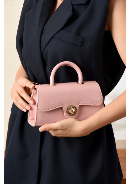 Lüks Mini Özel Tasarım Kilit Detaylı Çapraz Askılı Omuz Çantası fiyatları