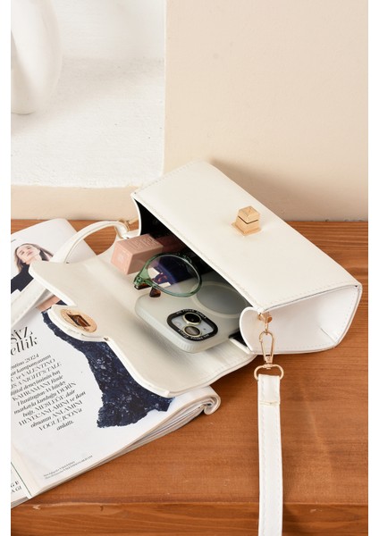 Lüks Mini Özel Tasarım Kilit Detaylı Çapraz Askılı Omuz Çantası fırsatları