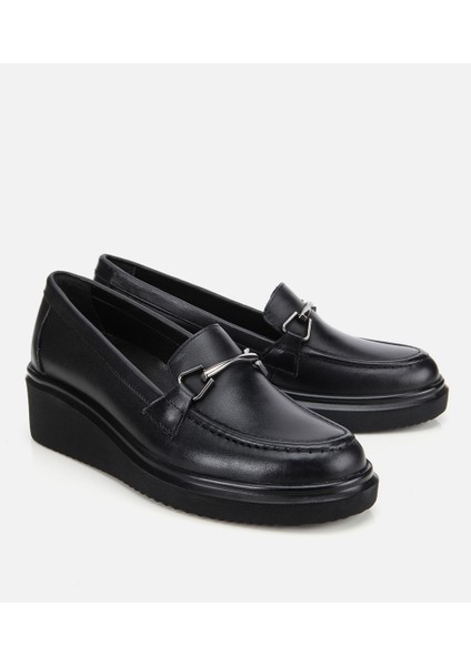 01AYH314460A100 KADIN Deri Siyah Tokalı Dolgu Topuklu Klasik Loafer fiyatları