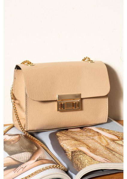 Kadın Çapraz Zincir Askılı Omuz Çantası