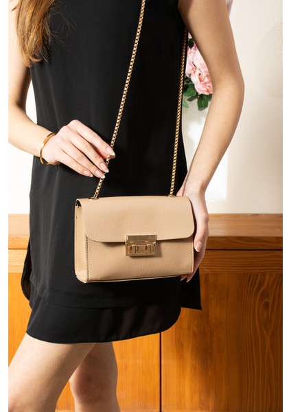 Kadın Çapraz Zincir Askılı Omuz Çantası modelleri