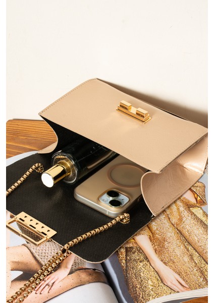 Kadın Çapraz Zincir Askılı Omuz Çantası fırsatları