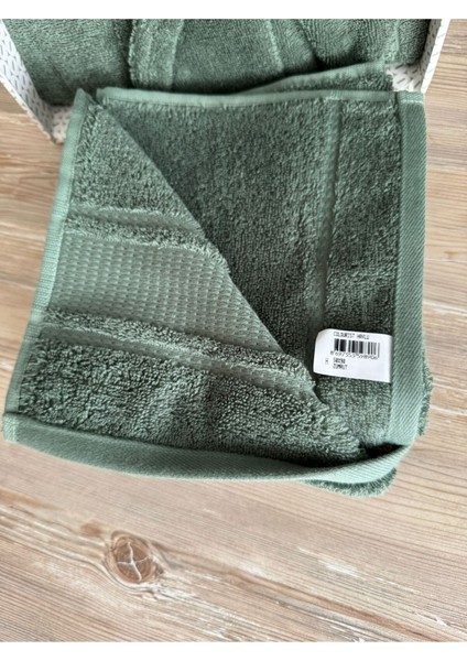 Colourist Şalyaka Bornoz + Havlu - Zümrüt fiyatları