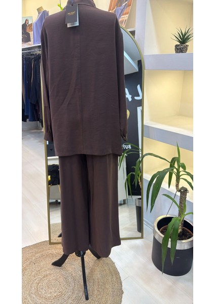 1025 Tam Boy Düğmeli Pantolonlu Takım Kahve indirimleri