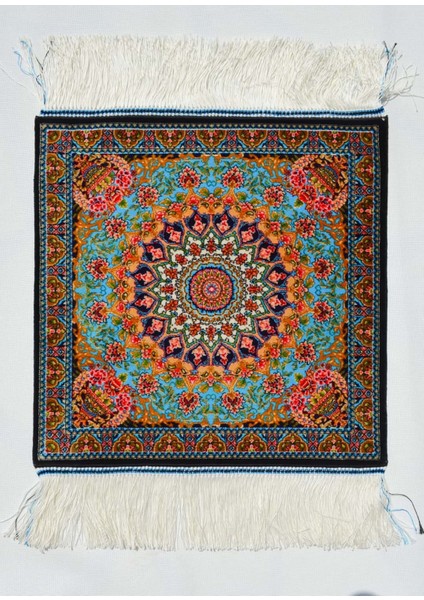 Geleneksel Desenli Ipek Minyatür Halı 40X40 cm (0.16 M²)