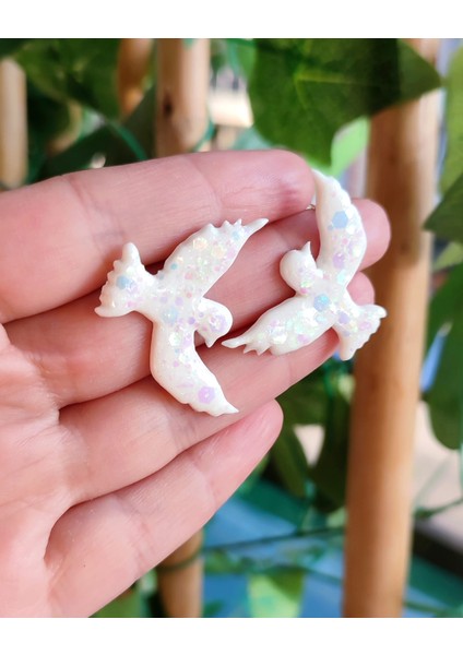 Shimmering Dove El Yapımı Beyaz Işıltılı Güvercin Küpe