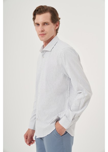 Erkek Lacivert Slim Fit Çizgi Desen Sert Spor Yaka Gömlek fiyatları