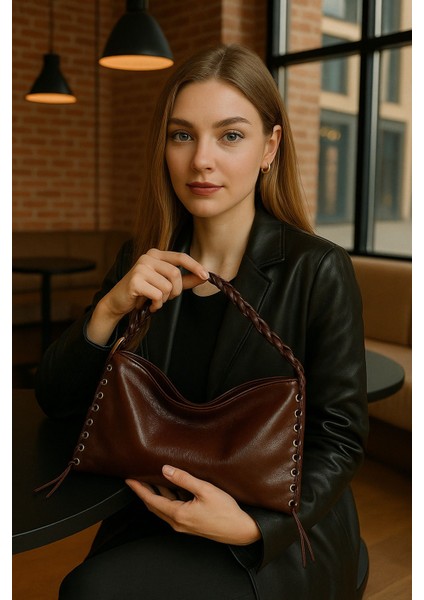 Lüks Düğümlü Sap Detaylı Kadın Omuz Çantası – Şık Tasarım