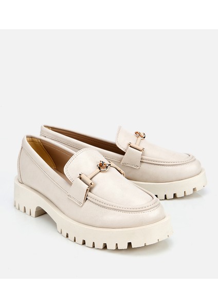 01AYH314700A400 KADIN Ekru Kalın Tabanlı Klasik Loafer fiyatları