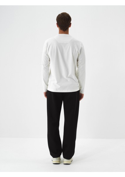 Erkek Ekru Pamuk Dokulu Regular Fit Uzun Kollu Tişört indirimleri