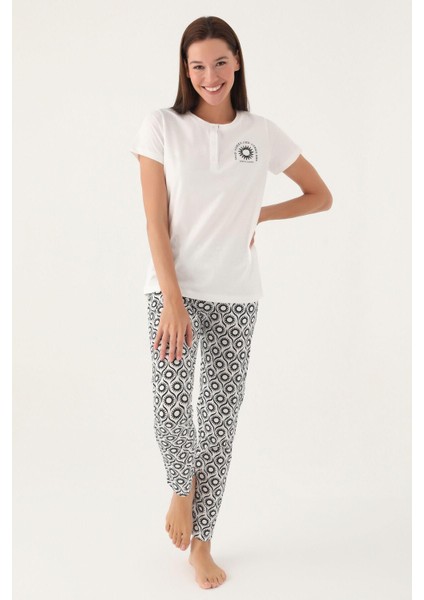 Kadın %100 Pamuk Desenli Kısa Kol Pijama Takımı fiyatları