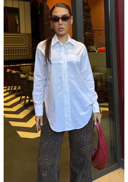 Beyaz Düz Kesim Düğmeli Kadın Gömlek MG2583