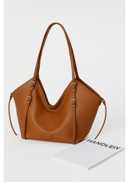 Çift Saplı Demir Toka Detaylı Omuz Çantası