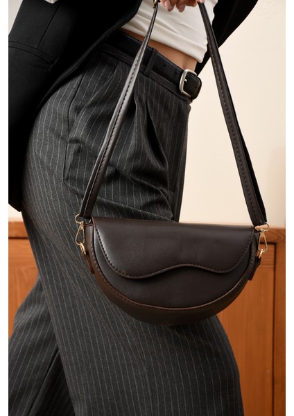 Trend Omuz Çantası Spor Klasik Çapraz Askılı Çanta Tr fiyatları