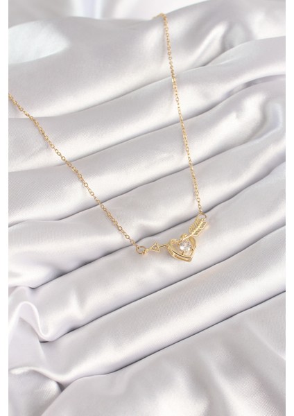 316L Çelik Gold Renk Zincir Zirkon Taşlı Ok Kalp Model Kadın Kolye fiyatları