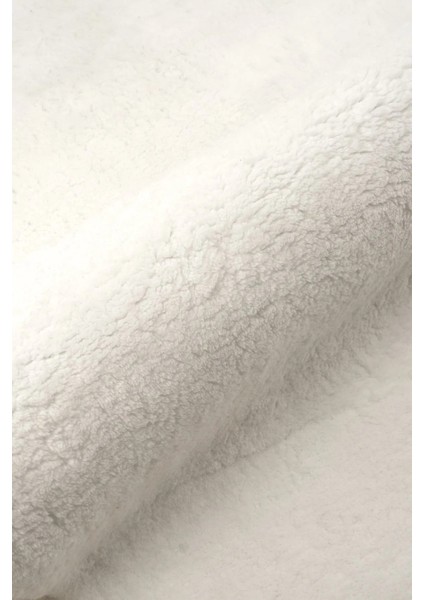 Yumuşak Peluş Oval Saçaklı Halı, Kaymaz Taban, Yıkanabilir, Şık ve Rahat Kullanım modelleri