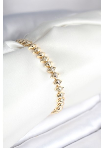 Pirinç Gold Renk Zirkon Taşlı Baklava Model Kadın Bileklik - Lisinya