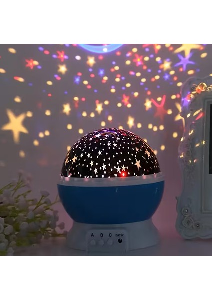 360° Dönen Yıldızlı Gökyüzü Projektör Gece Lambası – Çocuk Odası Gece Lambası USB Bağlantılı Renk Değiştiren Atmosfer Işığı (Mavi/pembe/mor)
