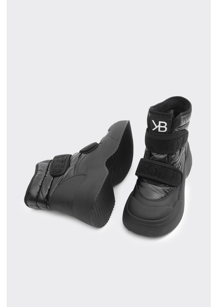 Cırt Cırtlı Kadın Spor Bot indirimleri