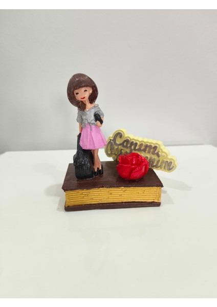 Kitap Üstünde Öğretmen Dekoratif Biblo - Öğretmenler Günü Hediyesi