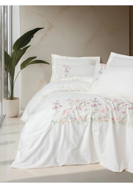 3D Nakışlı Çift Kişilik Saten Nev Takımı Zephy Ekru
