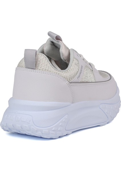 Kadın Kalın Tabanlı Beyaz Parlak Sneaker Spor Ayakkabı – Rahat, Şık ve Günlük Kullanıma Uygun indirimleri
