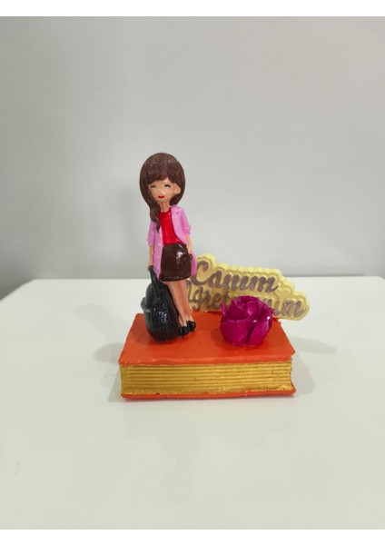 Kitap Üstünde Öğretmen Dekoratif Biblo - Öğretmenler Günü Hediyesi