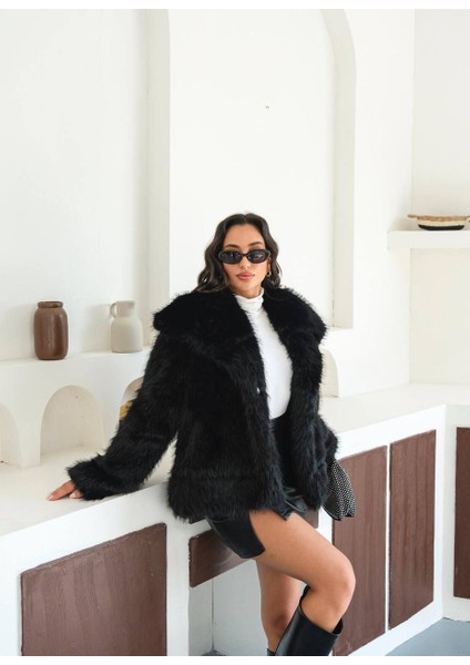 Zr Siyah Oversize Kısa Kürk Mont fırsatları