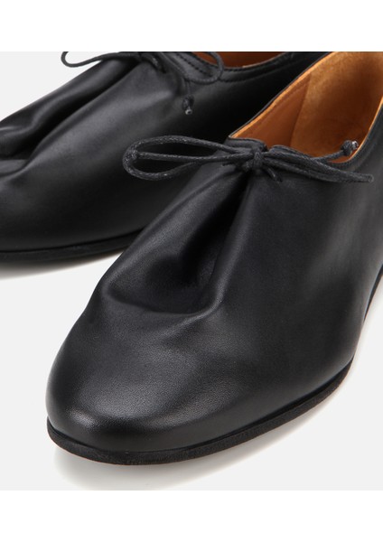 01AYH315430A100 KADIN Deri Siyah Yumuşak Bağcıklı Babet fırsatları
