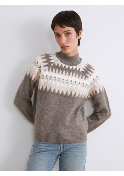 Yeni Sezon Yarım Balıkçı Yaka Desenli Kadın Triko Kazak modelleri
