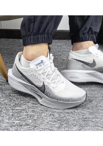 DV4130 100 Nike W Zoomx Vaporfly Next% 3 Kadın Beyaz Koşu Ayakkabısı