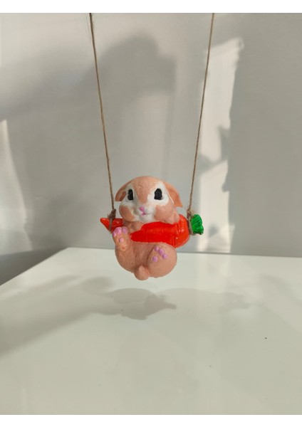 Sallanan Tavşan Dekoratif Biblo Balkon Süsü - Dekoratif Ev Aksesuarı