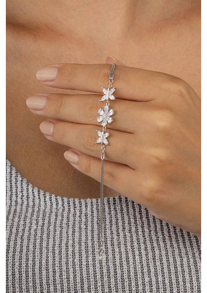 Yonca Kelebek Figürlü Gümüş Kadın Bileklik fiyatları