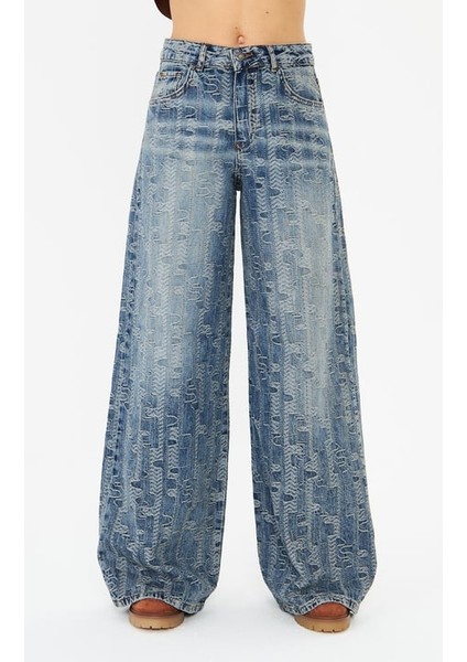 Jakarlı Eskitme Denim Pantolon Mavi modelleri