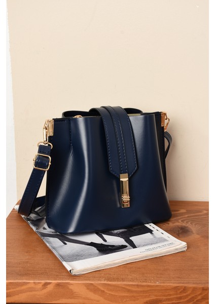 Kadın 3 Bölmeli Elden Tutmalı Omuzdan Asmalı Kaliteli Çanta