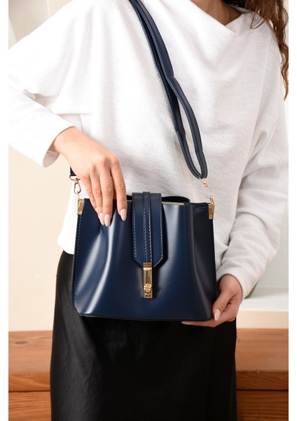 Kadın 3 Bölmeli Elden Tutmalı Omuzdan Asmalı Kaliteli Çanta fırsatları