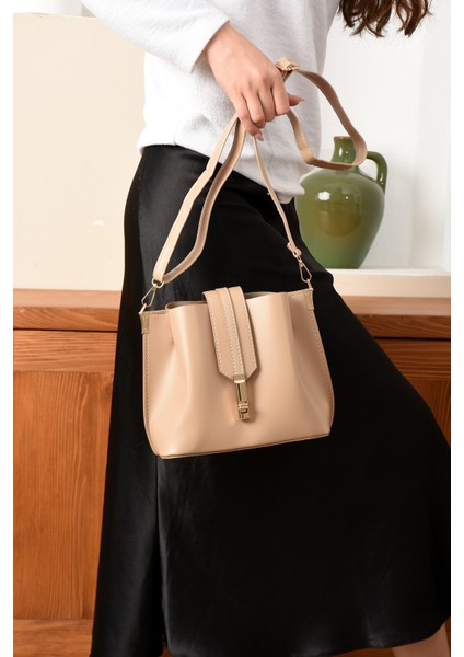 Kadın 3 Bölmeli Elden Tutmalı Omuzdan Asmalı Kaliteli Çanta modelleri