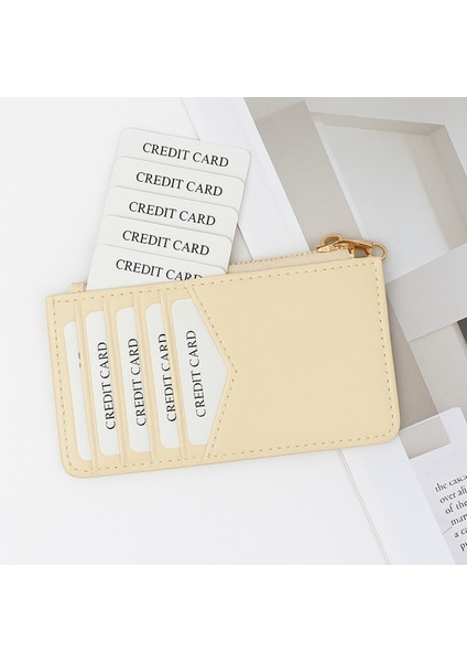 Duru Kartlık – Zarif ve Minimalist Şıklık