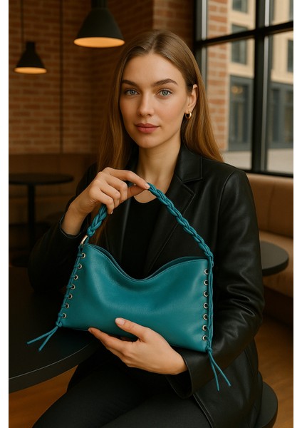 Lüks Düğümlü Sap Detaylı Kadın Omuz Çantası – Şık Tasarım