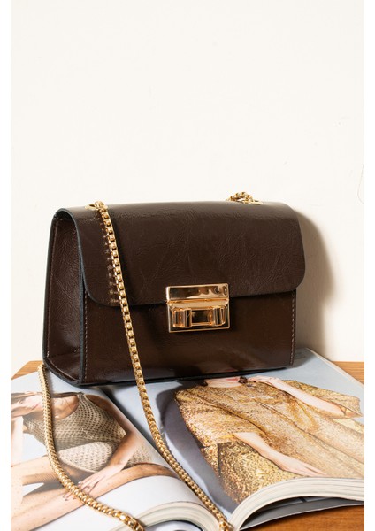 Kadın Çapraz Zincir Askılı Omuz Çantası