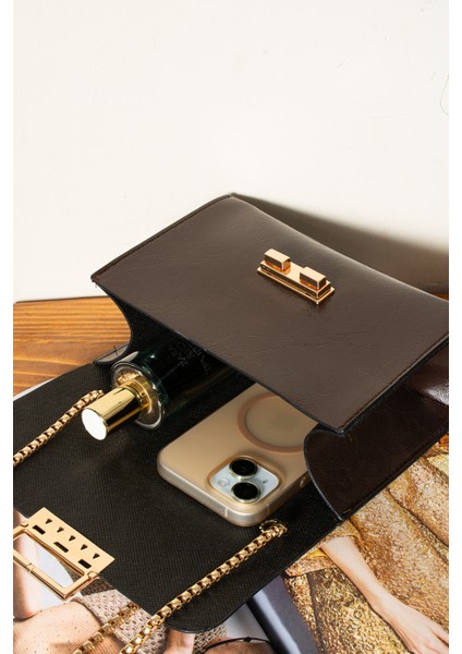 Kadın Çapraz Zincir Askılı Omuz Çantası fırsatları