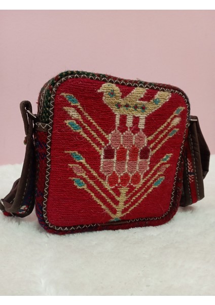 Kilim Desenli El Dokuması Minimal Kadın Askılı Çanta modelleri