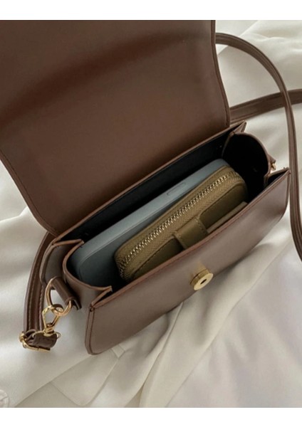 Retro Mila Çapraz Askılı Omuz Çantası modelleri