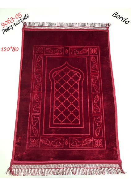 9063 Peluş Seccade