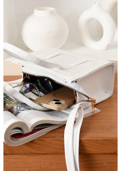 Lüks Reyhani Kutu Çapraz Askılı El ve Omuz Çantası fırsatları